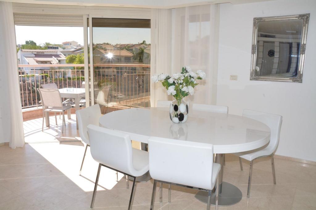 Sweethome26 Luxury Apartment Eilat / Free Parking Eksteriør billede